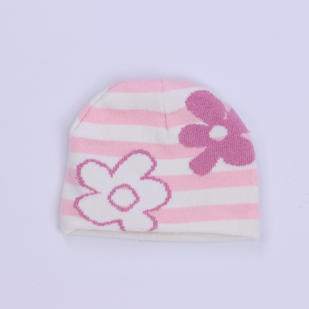 Unknown Brand Girls White | Pink Winter Hat size: *0-6 Months